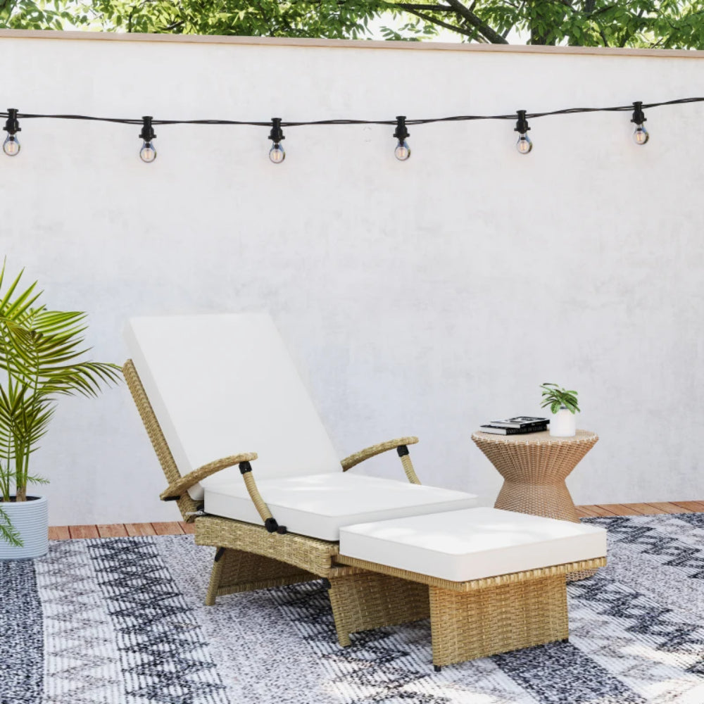 Outsunny 80&deg; Reclining Rattan Lounger - White/Beige