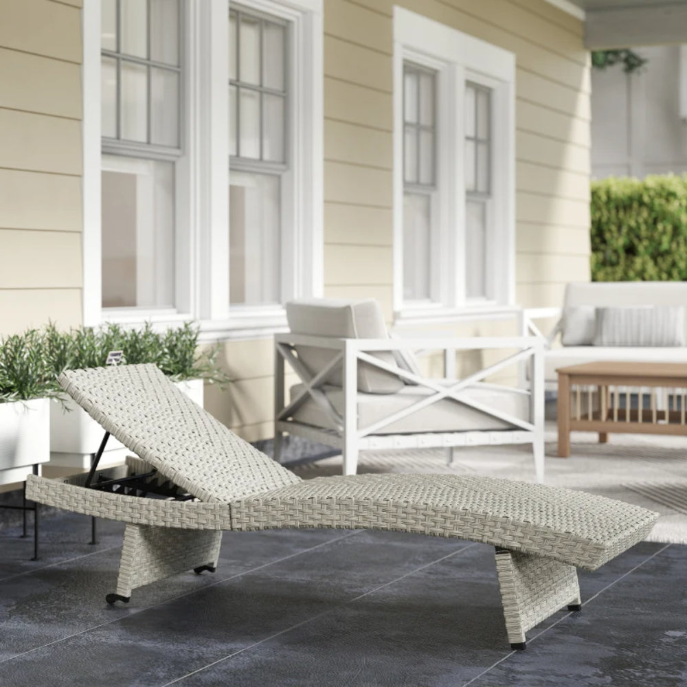 Outsunny Outdoor PE Rattan Sun Lounger, Folding Wicker Garden Lounger Recliner with 4-Level Adjustable Backrest, Rolling Sunbed Lounge Chair with Wheels, Non-Slip Legs for Balcony, Beach